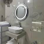 Modern Cozy In * ティラナ